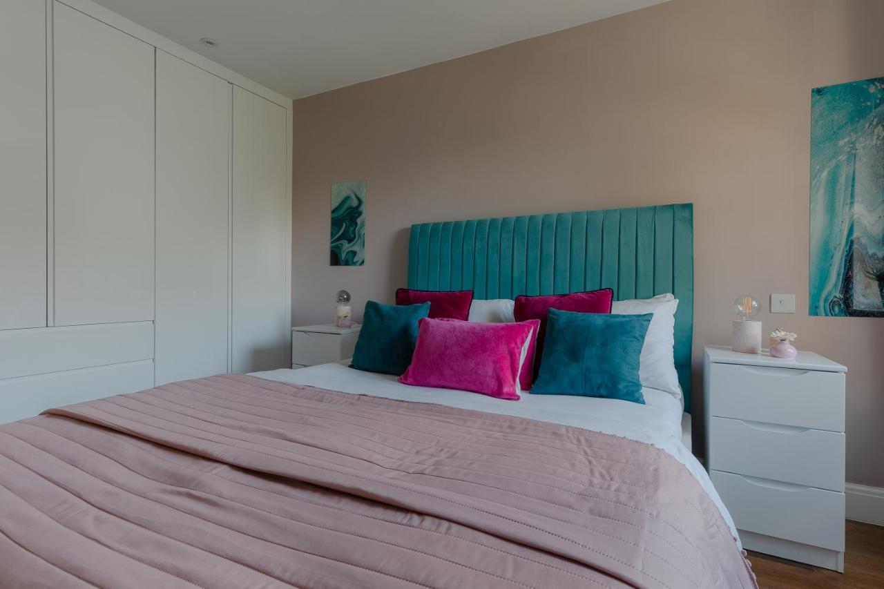 Notting Hill & Hyde Park Exclusive West-End Serene Designer Family Home 5Bed4Bath 伦敦 外观 照片