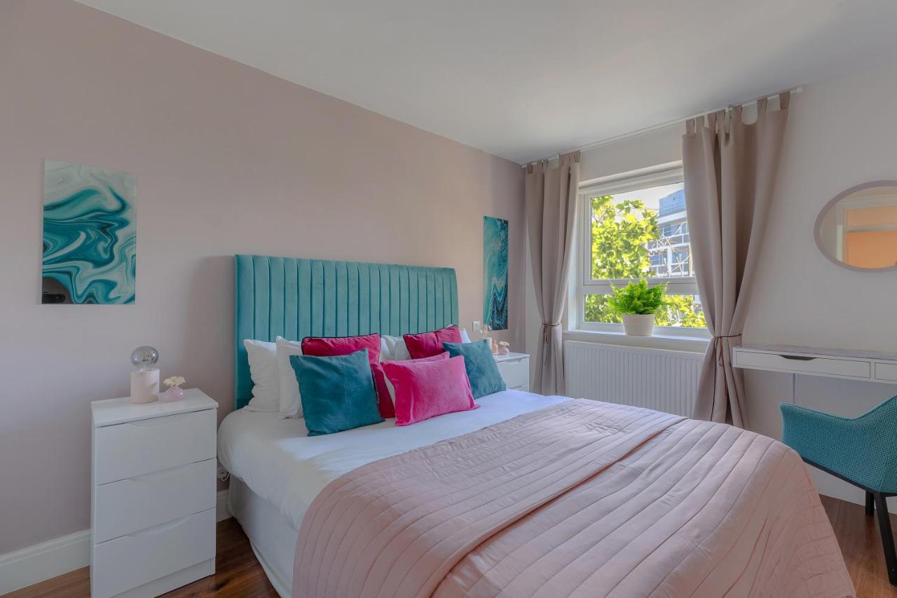 Notting Hill & Hyde Park Exclusive West-End Serene Designer Family Home 5Bed4Bath 伦敦 外观 照片